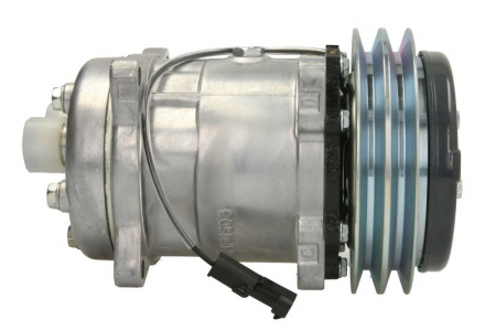 Compresor climatizare (R134a) potrivit CASE IH 1620, 1660, 1666, 1670, 1680, 1688, 1844, 2055, 395, 495, 495 XL, 585, 5120, 5120 A, 5220, 5230, 5240, 5250, 685, 695, 7110, 7120, 7130, 7140, 7150 [3]