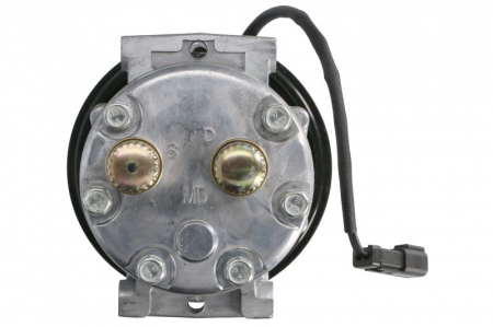 Compresor climatizare (R134a) potrivit CASE IH 180, 190, 200, 210, 215, 220, 225, 235, 240, 245, 250, 255, 260, 2654, 275, 280, 290, 305, 310, 315, 3154, 335, 340, 370, 380, 400, 4250, 7110, 7120 [2]