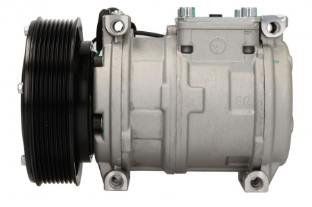 Compresor climatizare (R134a) potrivit JOHN DEERE 5210, 5310, 5410, 5510, 6100, 6200, 6300, 6400, 6403, 6506, 6600, 6603, 6800, 6900, 7600, 7610, 7700, 7710, 7720, 7800, 7810, 7820, 7830, 7920 [0]