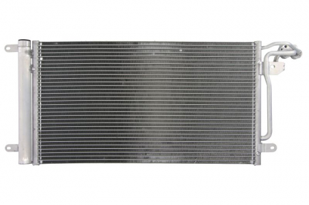 Condensator climatizare (cu uscator) potrivit AUDI A1; SEAT IBIZA IV, IBIZA IV SC, IBIZA IV ST, IBIZA IV/HATCHBACK, TOLEDO IV; SKODA FABIA II, FABIA II PRAKTIK, FABIA III, FABIA III PRAKTIK 1.0-2.0D 0 [1]