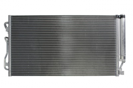 Condensator climatizare potrivit BMW 1 (F20), 1 (F21), 2 (F22, F87), 3 (F30, F80), 3 (F31), 3 GRAN TURISMO (F34), 4 (F32, F82), 4 (F33, F83) 3.0 2011-2021 - (cu uscator) [1]