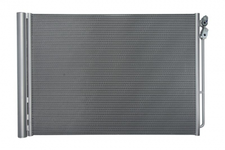 Condensator climatizare (cu uscator) potrivit BMW 5 (F10), 5 (F11), 5 GRAN TURISMO (F07), 6 (F12), 6 (F13), 6 GRAN COUPE (F06), 7 (F01, F02, F03, F04) 2.0D-3.0H 02.08-10.18 [0]