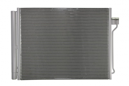 Condensatoare - Condensator climatizare potrivit BMW 5 (F10), 5 (F11), 5 GRAN TURISMO (F07), 6 (F12), 6 (F13), 6 GRAN COUPE (F06), 7 (F01, F02, F03, F04); ROLLS-ROYCE DAWN, GHOST I, WRAITH 2.5-6.6 dupa 2009 - (cu usc