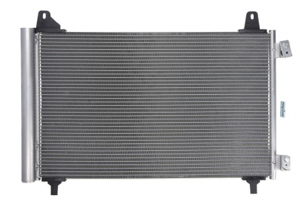 Condensatoare - Condensator climatizare potrivit DS DS 3 / DS 3; CITROEN C3 IV, C4 III, C4 X; JEEP AVENGER; OPEL CORSA F, CORSA F/HATCHBACK, MOKKA; PEUGEOT 2008 II, 208 II 1.2-Electric dupa 2019 - (cu uscator)