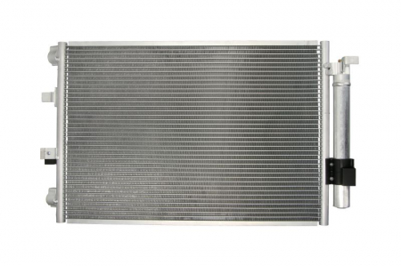 Condensator climatizare (cu uscator) potrivit FORD C-MAX II, FOCUS III, FOCUS III/HATCHBACK, FOCUS III/KOMBI, GRAND C-MAX 1.0/1.6D 07.10-02.20 [1]