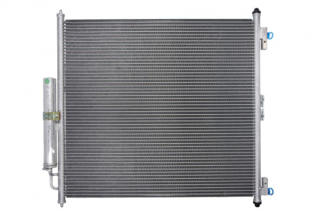 Condensatoare - Condensator climatizare potrivit LAND ROVER DEFENDER, DISCOVERY V, RANGE ROVER IV, RANGE ROVER SPORT II 2.0-5.0 dupa 2012 (cu uscator)