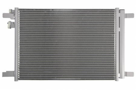 Condensator climatizare (cu uscator) potrivit SEAT ATECA, LEON, LEON SC, LEON SPORTSTOURER, LEON ST; SKODA KODIAQ I, OCTAVIA III; VW CADDY V, CADDY V/MINIVAN, GOLF SPORTSVAN VII, GOLF VII 1.0-2.0D 08. [1]