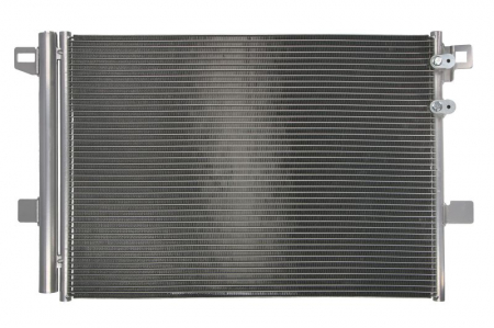 Condensator climatizare (cu uscator) potrivit VW AMAROK 2.0/2.0D/3.0D 09.10- [0]