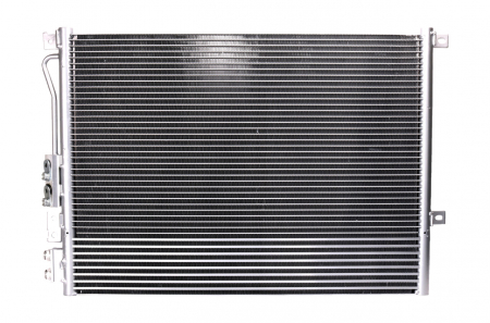 Condensatoare - Condensator climatizare potrivit JEEP COMMANDER, GRAND CHEROKEE III 3.0D-6.1 2004-2010