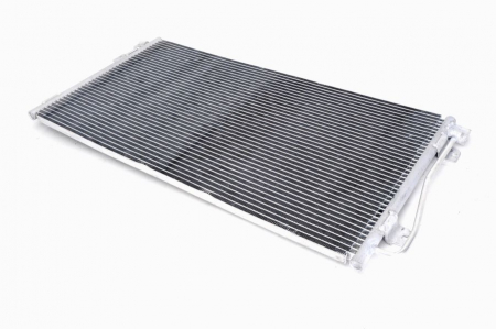 Piese Auto - Condensator climatizare potrivit RENAULT Master (11/00-->) 1.9 dCi, 2.2 dCi, 2.5 dCi / NISSAN INTERSTAR (02 -) 2.5 dCi Diesel MA / C + A / A