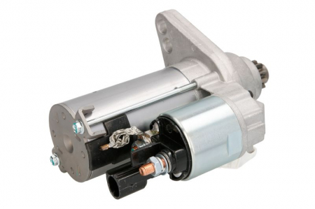 Electromotor (12V, 1,1kW) potrivit AUDI A1, A3, TT; SEAT ALTEA, ALTEA XL, IBIZA III, LEON, TOLEDO III; SKODA OCTAVIA II, RAPID, SUPERB II, YETI; VW BEETLE, CC B7, EOS, GOLF PLUS 1.4-3.6 09.02- [1]