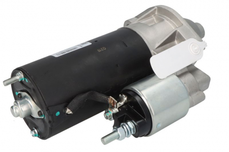 Electromotor potrivit AUDI 80 B3, 80 B4, 90 B3, A4 B5, A4 B6, A4 B7, A6 C4, A6 C5, A6 C6, CABRIOLET B3; SKODA SUPERB I; VW PASSAT B1, PASSAT B2, PASSAT B5 1.6-4.0 1976-2009 - (12V, 1,8kW) [1]