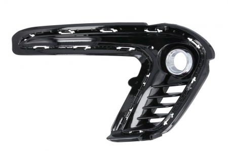 Elemente bara - Element bara fata dreapta (cu orificii lampa, plastic, negru/crom) potrivit HYUNDAI ELANTRA VI 2017-2019