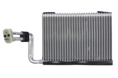 Piese Auto - Evaporator aer conditionat potrivit BMW 1 (E81), 1 (E82), 1 (E87), 1 (E88), 3 (E90), 3 (E91), 3 (E92), 3 (E93), X1 (E84), X3 (F25), X4 (F26) 1.6-4.4 06.04-03.18