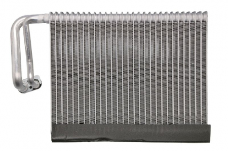 Evaporator aer conditionat potrivit BMW 5 (F10), 5 (F11), 5 GRAN TURISMO (F07), 6 (F12), 6 (F13), 6 GRAN COUPE (F06), 7 (F01, F02, F03, F04); ROLLS-ROYCE DAWN, GHOST I, WRAITH 1.6-6.6 02.08- [1]