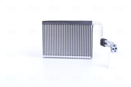 Evaporator sistem climatizare potrivit BMW 1 (E81), 1 (E82), 1 (E87), 1 (E88), 3 (E90), 3 (E91), 3 (E92), 3 (E93), X1 (E84), X3 (F25), X4 (F26) 1.6-4.4 2004-2018 [1]