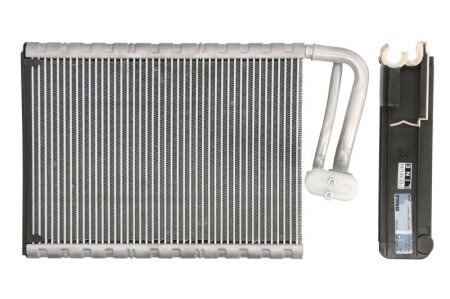 Evaporizator - Evaporator sistem climatizare potrivit BMW 5 (F10), 5 (F11), 5 GRAN TURISMO (F07), 6 (F12), 6 (F13), 6 GRAN COUPE (F06), 7 (F01, F02, F03, F04) 1.6-6.0 2008-2018