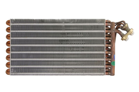 Evaporizator - Evaporator sistem climatizare potrivit FENDT 819 VARIO, 822 VARIO, 824 VARIO, 826 VARIO, 828 VARIO, 922 VARIO, 924 VARIO, 927 VARIO, 930 VARIO, 933 VARIO, 936 VARIO, 939 VARIO