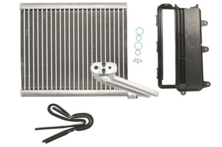Evaporizator - Evaporator sistem climatizare potrivit VOLVO S60 II, S80 II, V60 I, V60 II, V70 III, XC60 I, XC70 II; LAND ROVER DISCOVERY SPORT, FREELANDER 2, RANGE ROVER EVOQUE 1.5-4.4 dupa 2006