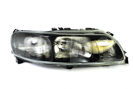 Faruri - Far fata dreapta potrivit VOLVO S60 I, V70 II pana in 2004 (H7/HB3, electric, fara motoras, culoare interior: negru)