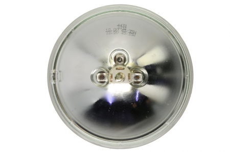 Far potrivit CASE IH 276, 354, 384, 385, 434, 454, 474, 484, 485, 574, 584, 585, 674, 684, 685, 784, 785, 884, 885, 985; DEUTZ FAHR DX 4.51 2WD, DX 4.56, D 5207 C, D 6007 C, D 6507 C [1]