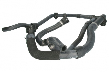 Furtun radiator (31,5mm/31,5mm) potrivit AUDI A3, TT; SEAT LEON, LEON SC, LEON ST; SKODA OCTAVIA III, SUPERB III; VW GOLF ALLTRACK VII, GOLF VII, PASSAT ALLTRACK B8, PASSAT B8 2.0D 09.12- [1]