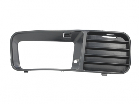 Grila bara fata dreapta cu locas proiectoare VW CADDY, POLO limuzina/STATION WAGON intre 1995-2004 Piese Auto - Grila bara fata dreapta cu locas proiectoare VW CADDY, POLO limuzina/STATION WAGON intre 1995-2004