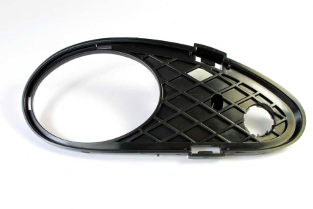 Grile - Grila bara fata stanga cu locas proiectoare MERCEDES Clasa C W203 intre 2000-2004