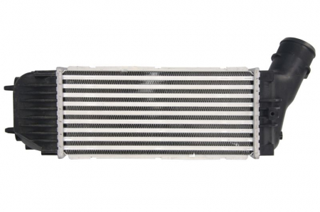 Intercooler MERCEDES MB (W631), V (638/2); CITROEN C4, C4 GRAND PICASSO I, C4 I, C4 PICASSO I; ISUZU MIDI; MAZDA E; MITSUBISHI L 300 III; PEUGEOT 307, 308, 308 I 2.0-2.4D 1988-2014 [1]