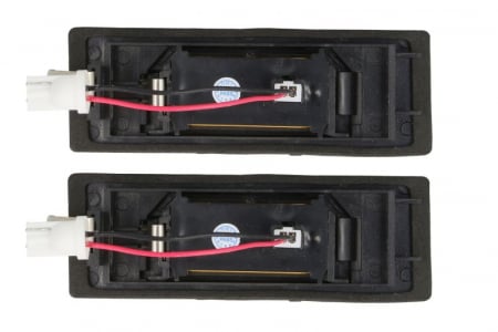 Lumina numar inmatriculare, culoare lumina: alb; set, , cu aprobare circulatie potrivit BMW 1 (E81), 1 (E87), 1 (F20), 1 (F21), 6 (F12), 6 (F13), 6 GRAN COUPE (F06), I3 (I01), Z4 (E89) dupa 2004 12V [1]