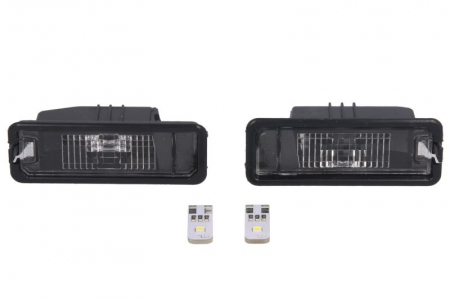Iluminat auto - Lumina numar inmatriculare (LED, 2 buc.) potrivit PORSCHE CAYENNE II 92A/958; SEAT ALTEA, EXEO, IBIZA IV 6J, IBIZA IV 6P, IBIZA V 6F, LEON 1P, LEON 5F, TOLEDO IV KG3; SKODA SUPERB II; VW AMAROK 2H 10.