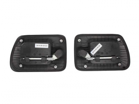 Maner set stanga/dreapta exterior, cu chei, cu incuietoare, negru IVECO EUROCARGO I-III, EUROTECH MH, EUROTECH MP, STRALIS intre 2003-2010 [1]