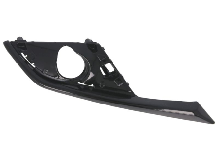 Ornament bara Fata Dreapta cu orificii proiector ceata, negru potrivit MAZDA CX-3 02.15- 04.19-