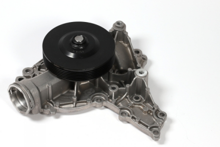 Piese Auto - Pompa apa MERCEDES Clasa C (CL203), C T-MODEL (S203), C T-MODEL (S204), C (W203), C (W204), CLC (CL203), CLK (A209), CLK (C209), CLS (C219), E (C207), E T-MODEL (S211) 2.5/3.0/3.5 intre 2004-2015