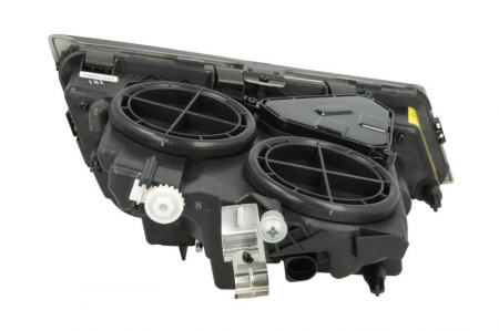Proiector ceata Stanga (H3) 24V potrivit VOLVO FH, FH16, FM, FM II 09.05- [1]