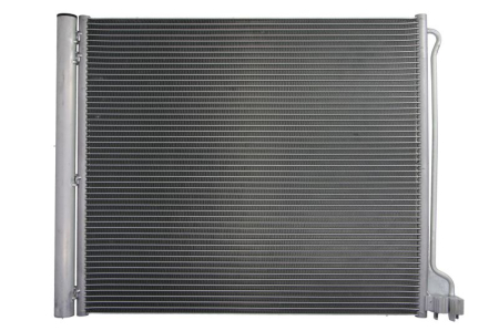 Condensatoare - Radiator AC (uscator) potrivit BMW X5 (E70), X5 (F15, F85), X5 (G05, F95), X6 (E71, E72), X6 (F16, F86), X6 (G06, F96) 3.0D/4.4/4.4H dupa 2007