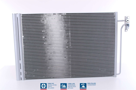 Condensatoare - Radiator AC (uscator) potrivit LAND ROVER RANGE ROVER III 3.0D/4.4 2002-2012