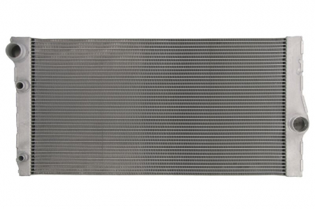 Radiator apa - Radiator apa racire motor potrivit BMW Seria 5 (F10), 5 (F11), 5 GRAN TURISMO (F07), 6 (F12), 6 (F13), 6 GRAN COUPE (F06), 7 (F01, F02, F03, F04) 2.0D/3.0D 2008-2018