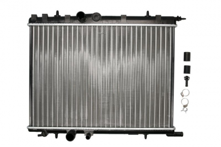 Piese Auto - Radiator apa racire motor (transmisie manuala) CITROEN BERLINGO, C4, C4 I, C4 II, C4 PICASSO I, XSARA, XSARA PICASSO; PEUGEOT 206, 206+, 206 CC, 206 SW, 307, 307 CC, 307 SW, PARTNER 1.1-2.0D dupa 1996
