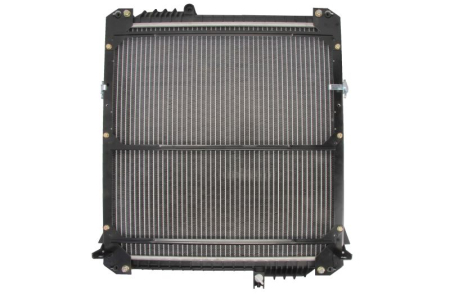 Radiator apa - Radiator motor potrivit MASSEY FERGUSON 235, 245, 255, 355, 425, 435, 445, 4225, 4225HV, 4235, 4235 (USA), 4235HV, 4235HV (USA), 4240, 4245, 4245HV, 4255, 4255HV, 4260 (cu carcasa)