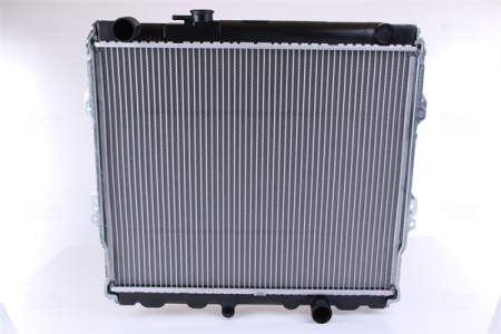 Radiator apa - Radiator motor potrivit TOYOTA HILUX VI 2.5D 2001-2005 (cu primele elemente potrivite)