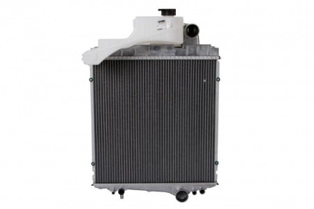 Radiator apa - Radiator motor potrivit JOHN DEERE 6000 6068D/6068T dupa 2001 (cu rezervor; fara cadru)