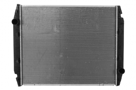Radiator apa - Radiator motor potrivit IVECO EUROSTAR, EUROTECH MH, EUROTECH MP F2BE0681A-F3AE0681E dupa 1993 (fara cadru)
