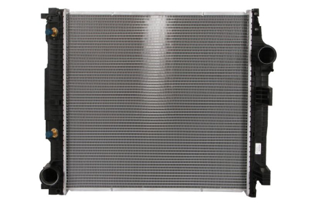 Radiator apa - Radiator motor potrivit MERCEDES MK OM356.987-OM441.925 1989-1996 (fara carcasa, cu un racitor de ulei)