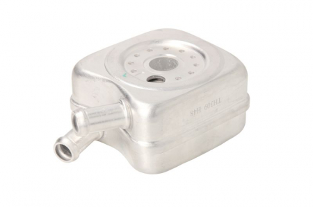 Radiator ulei (cu garnituri) potrivit VOLVO 740, 760, 850, 940, S70, S80 I, V70 I, V70 II; AUDI 100 C4, 80 B2, 80 B3, 80 B4, A3, A4 B5, A4 B6, A6 C4, A6 C5, A8 D2, CABRIOLET B3, COUPE B2 1.0-4.2 04.75 [0]