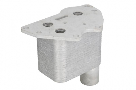 Radiator ulei termoflot (cu garnitura) potrivit CHEVROLET AVEO, CRUZE, ORLANDO, TRAX; OPEL ADAM, ASTRA J, ASTRA J GTC, CASCADA, CORSA D, CORSA E, INSIGNIA A, MERIVA B, MOKKA / MOKKA X, ZAFIRA C 1.4/1. [1]