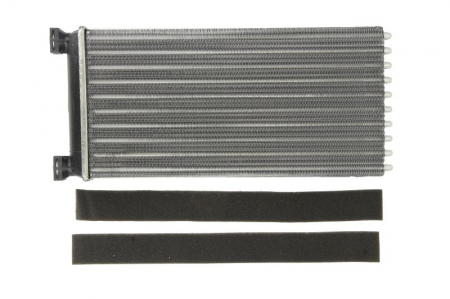 Schimbator caldura incalzire habitaclu potrivit DAF 65 CF, 75 CF, 85 CF, CF, CF 65, CF 75, CF 85, XF 105, XF 106, XF 95; MAN E2000, TGA, TGL I, TGM I, TGS I, TGX I CE136C-XF355M dupa 1998 (370x188x42m [1]
