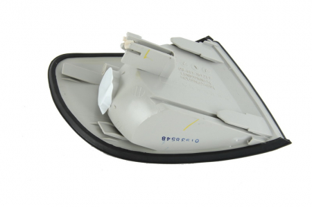 Semnalizator fata stanga fumuriu AUDI A6 C4 intre 1994-1997 [1]