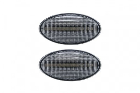 Semnalizator - Semnalizator set stanga/dreapta transparent potrivit FIAT SEDICI; OPEL AGILA; SUZUKI BALENO, CELERIO, GRAND VITARA II, IGNIS III, SPLASH, SWIFT III, SWIFT IV, SWIFT V, SX4, SX4 S-CROSS, VITARA 1.0-3.6