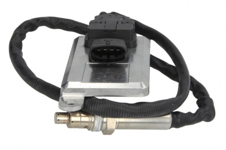 Senzor NOx potrivit RVI; VOLVO potrivit RVI C, D, D ACCESS, K, KERAX, MAGNUM, PREMIUM, PREMIUM 2, T; VOLVO 7700, 7900, 8300, 8700, 8900, 9300, 9400, 9500, 9700, 9900 D11A-330-MIDR06.35.40P/41 09.90- [1]
